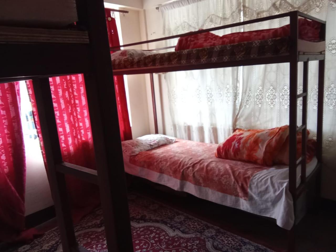 Backpackers Hub Hostel ดาร์จีลิง ภายนอก รูปภาพ