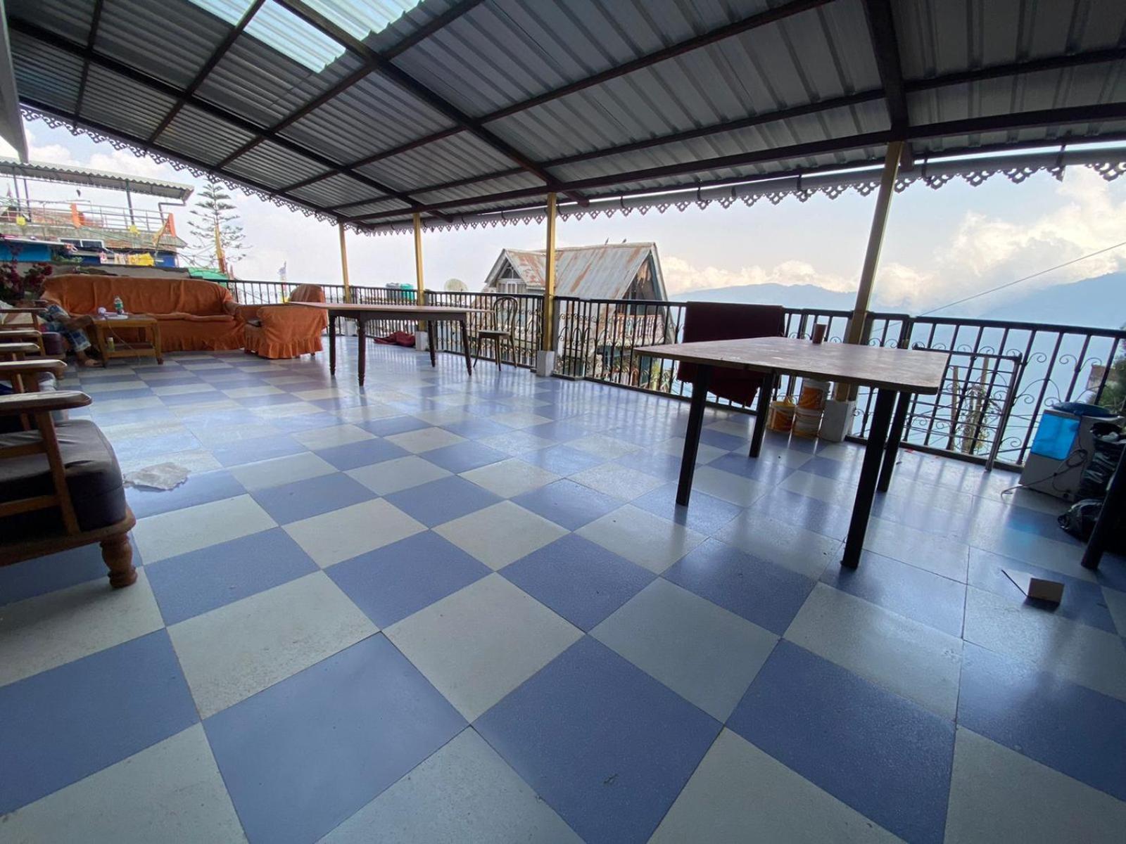 Backpackers Hub Hostel ดาร์จีลิง ภายนอก รูปภาพ